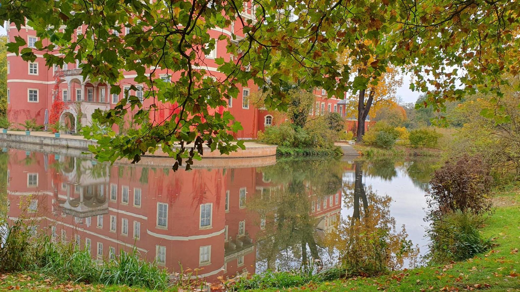 Apartment Gruener Fuerst Mit Sitzecke Im Innenhof & Naehe Park & Erdgeschoss バート・ムスカウ エクステリア 写真